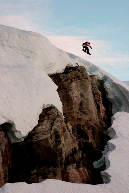 beckna cliffdrop folgefonna photo by hansi herbig